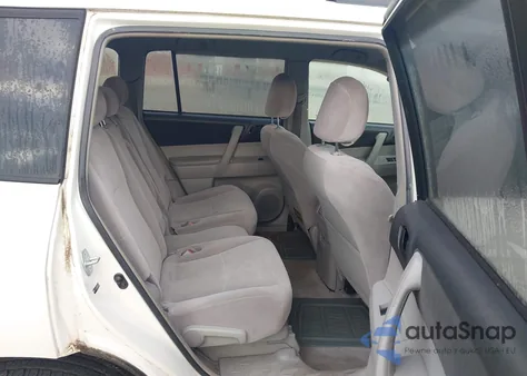 2008 Toyota Highlander z USA, uszkodzony, nr VIN JTEDS41A482012206